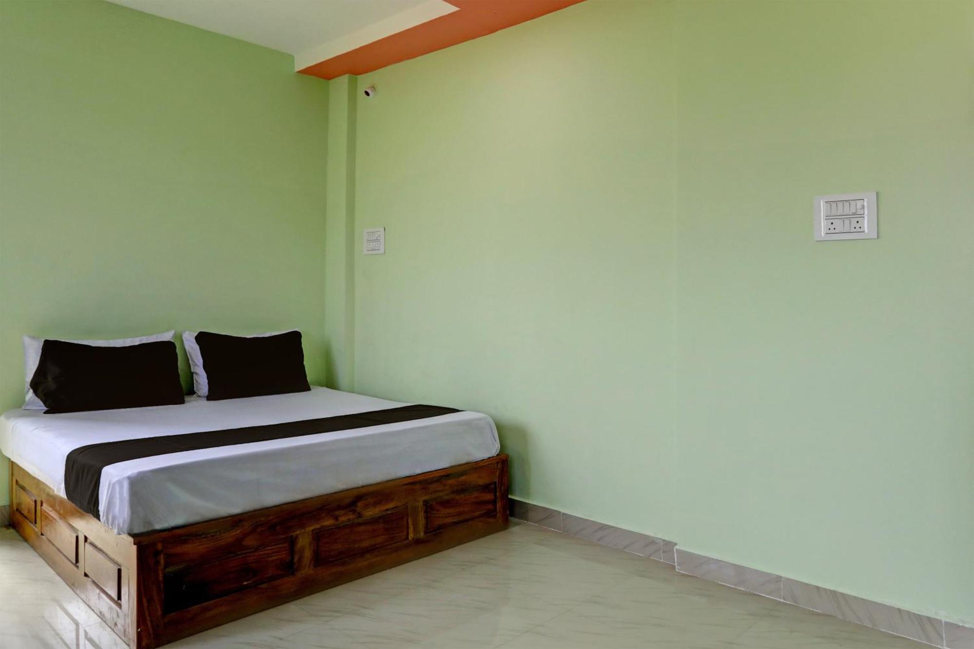 Spot On Hotel Leo Star Chandrapur Екстериор снимка