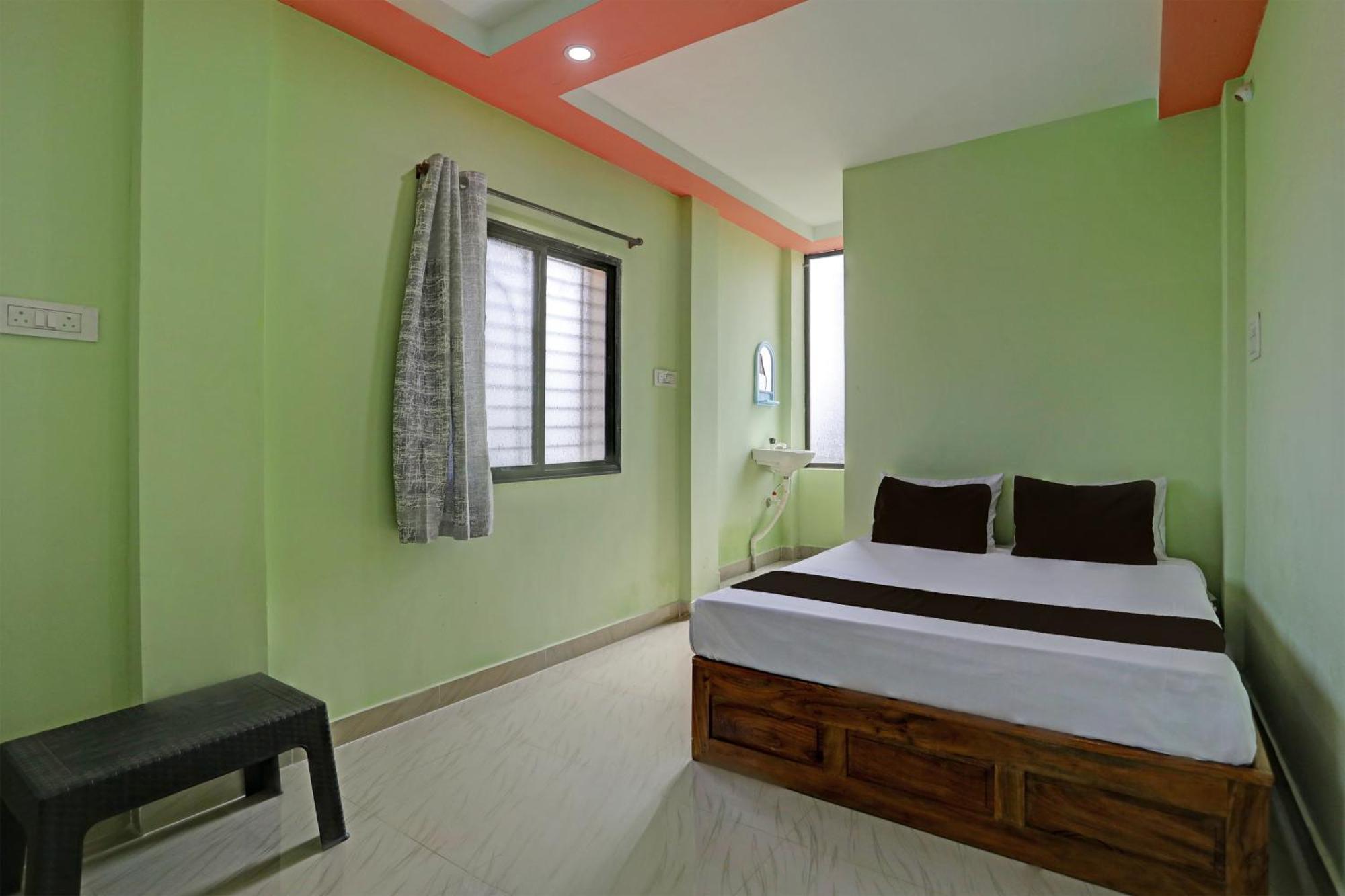 Spot On Hotel Leo Star Chandrapur Екстериор снимка