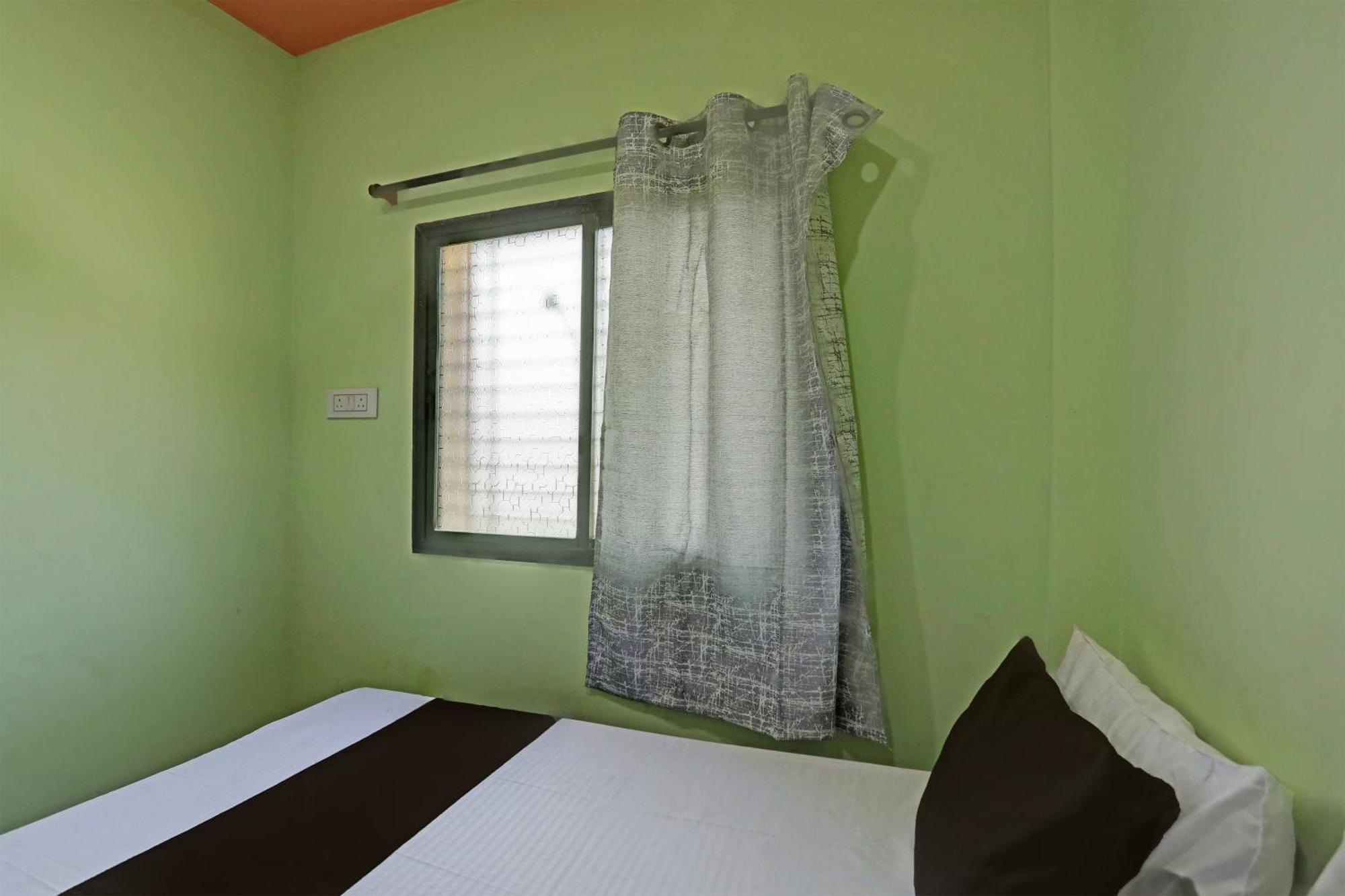 Spot On Hotel Leo Star Chandrapur Екстериор снимка