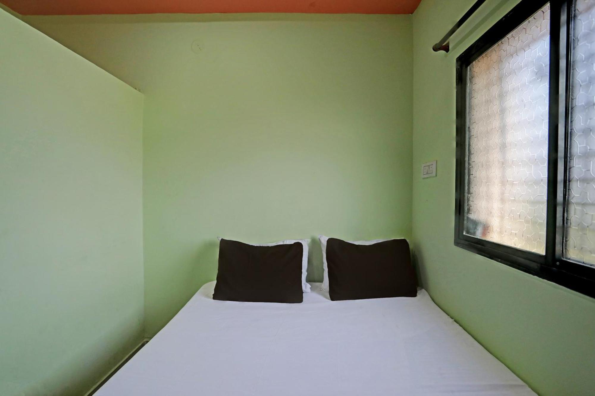 Spot On Hotel Leo Star Chandrapur Екстериор снимка