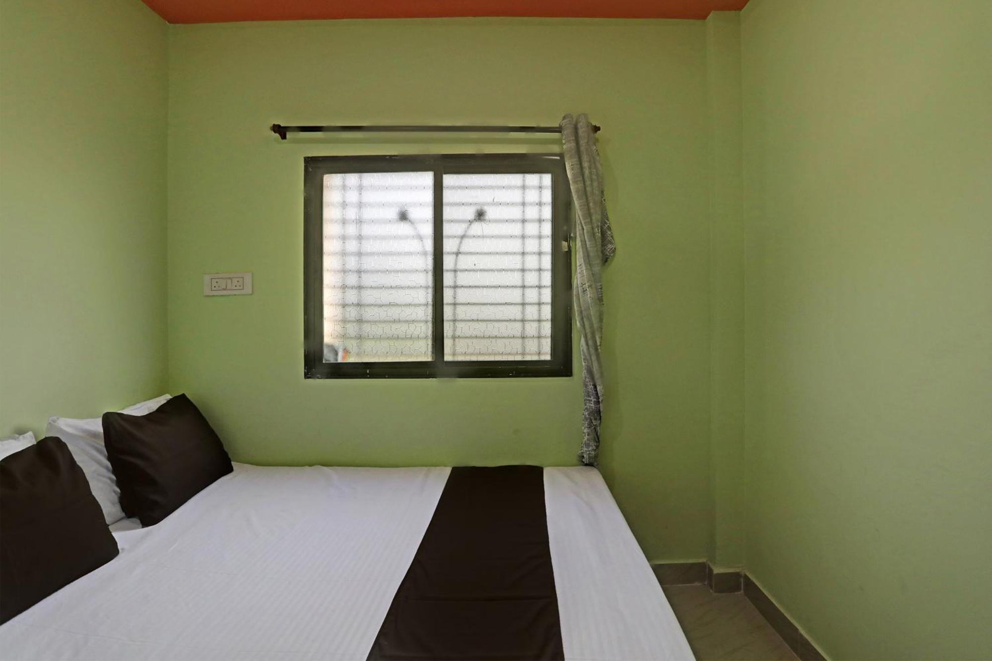 Spot On Hotel Leo Star Chandrapur Екстериор снимка