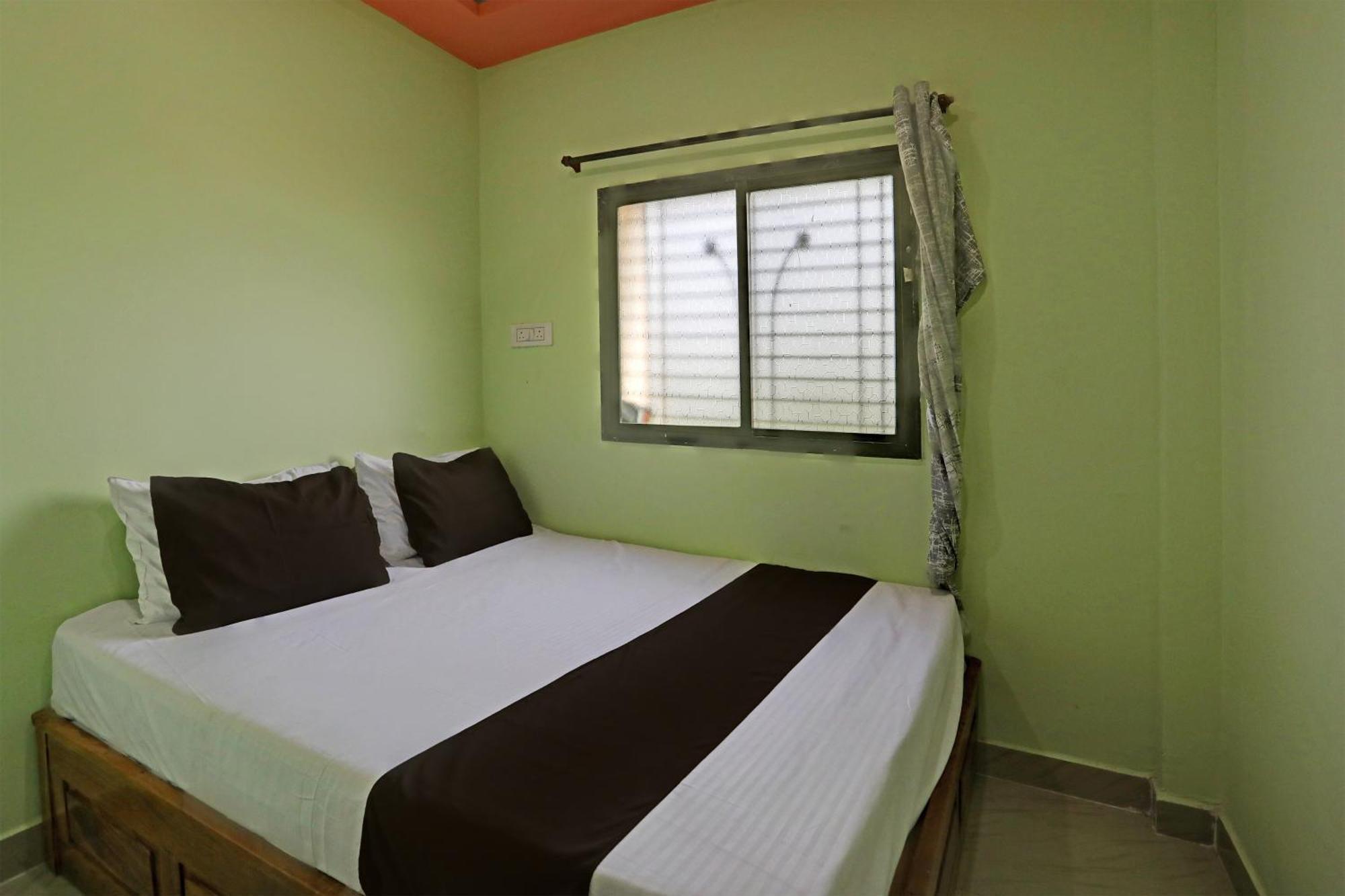 Spot On Hotel Leo Star Chandrapur Екстериор снимка